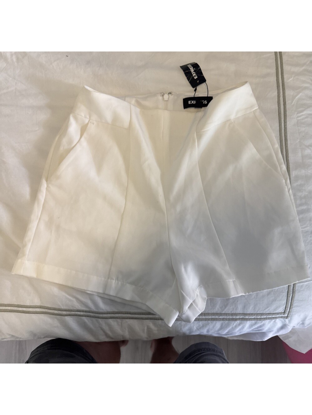 Express White Shorts Size 0 NWT